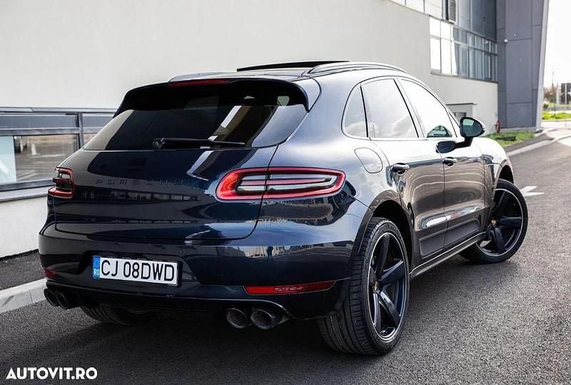 Second-hand Porsche Macan 258 CP (189 kW) 2017 Albastru SUV