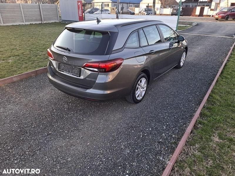 Second-hand Opel Astra Edition 110 CP (80 kW) 2018 Culoaregri Break