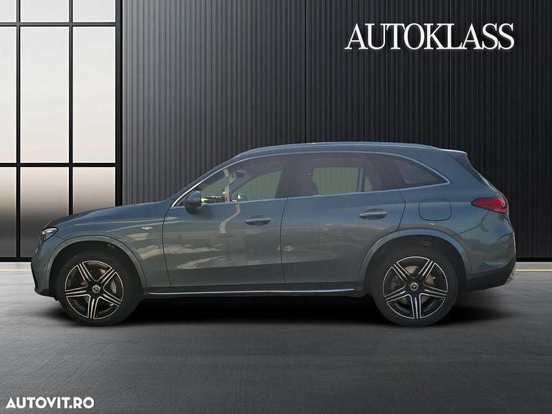 Second-hand Mercedes GLC300e AMG line 333 CP (244 kW) 2025 Culoareverde SUV