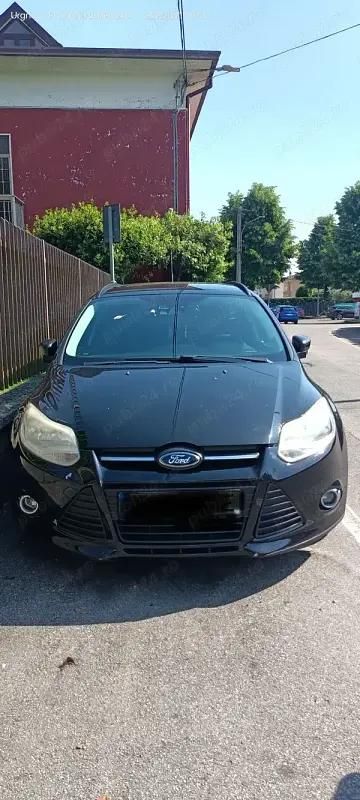 Negru Utilizat 2011 Ford Focus Break | 2.800 EUR (Preț OK) - Imagine 1/4