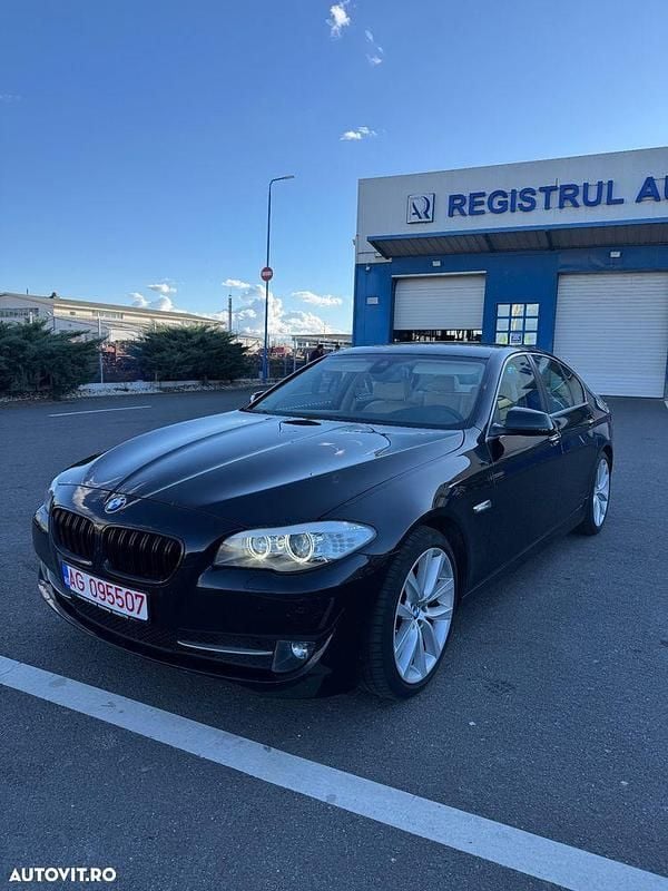 Culoarenegru Utilizat 2013 BMW 525 Luxury Line Break | 12.600 EUR (Preț OK) - Imagine 1/4