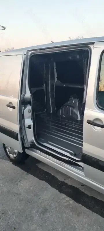 Second-hand Peugeot Expert 2010 Van