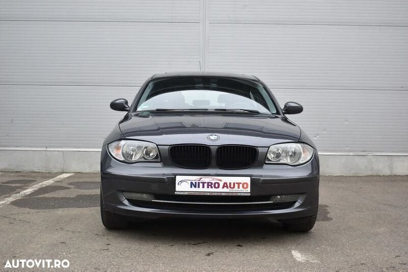 Gri Utilizat 2008 BMW 116 Hatchback | 3.499 EUR (Preț OK) - Imagine 1/4
