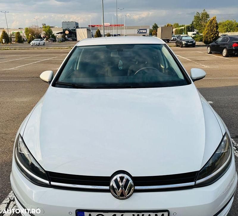 Culoarealb Utilizat 2018 VW Golf VII | 10.500 EUR (Preț OK) - Imagine 1/4