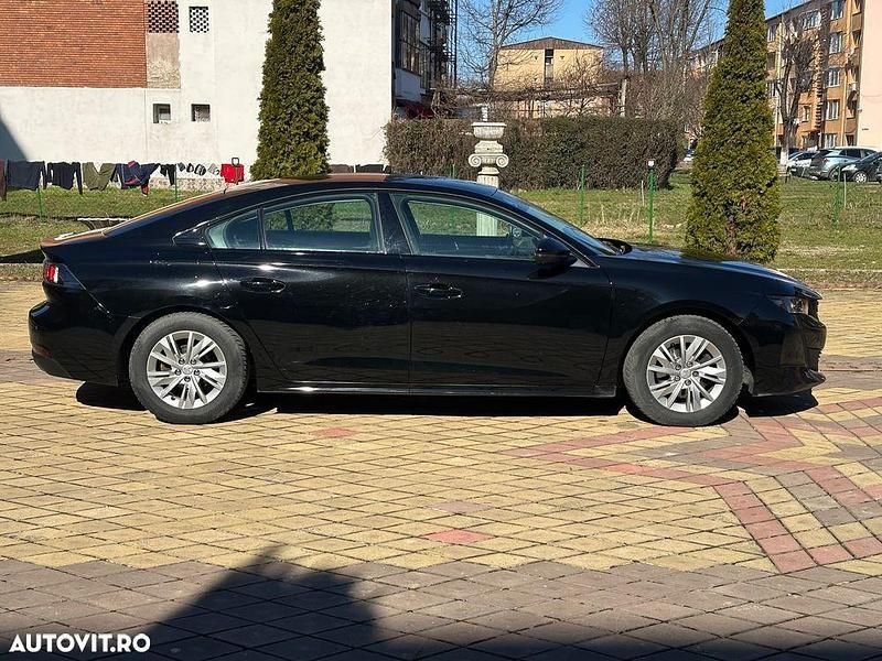 Second-hand Peugeot 508 Active 130 CP (95 kW) 2022 Culoarenegru Berlinǎ