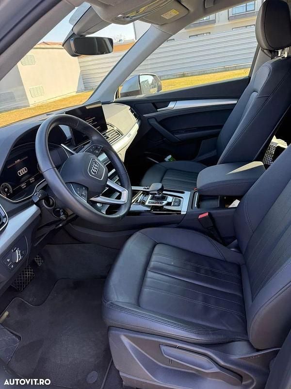 Gri Utilizat 2023 Audi Q5 Sportback Advanced SUV | 44.900 EUR (Preț bun) - Imagine 1/4
