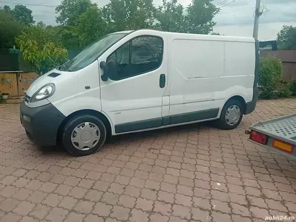 Alb Utilizat 2003 Opel Vivaro Van | 3.200 EUR (Preț OK) - Imagine 1/4