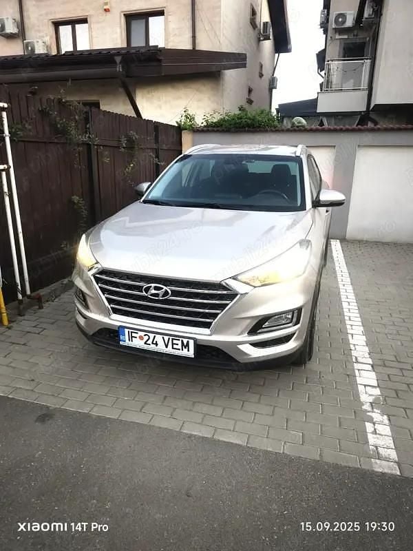 Auriu Utilizat 2019 Hyundai Tucson SUV | 15.500 EUR (Preț bun) - Imagine 1/4