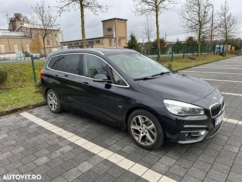 Culoarenegru Utilizat 2016 BMW 220 Break | 6.980 EUR (Super Preț) - Imagine 1/4