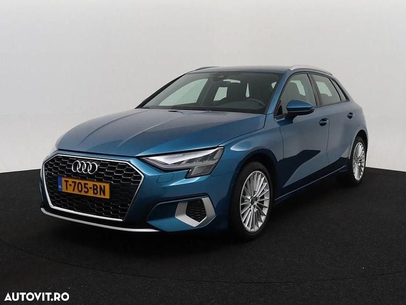 Albastru Utilizat 2021 Audi A3 Hatchback | 23.900 EUR (Preț OK) - Imagine 1/4