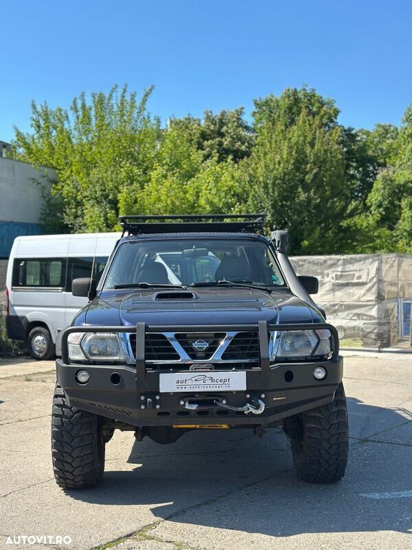 Albastru Utilizat 2001 Nissan Patrol SUV | 11.500 EUR (Preț OK) - Imagine 1/4