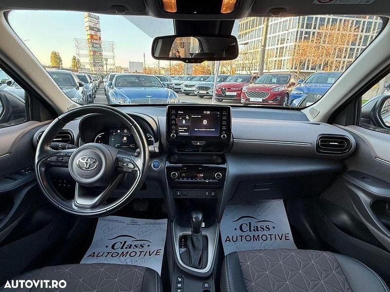 Second-hand Toyota Yaris Cross Elegant 116 CP (85 kW) 2021 Culoaregri SUV