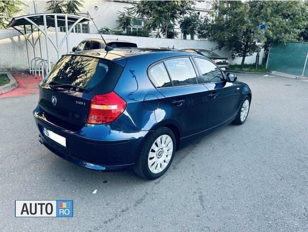 Albastru Utilizat 2009 BMW 118 Hatchback | 3.200 EUR (Preț OK) - Imagine 1/4