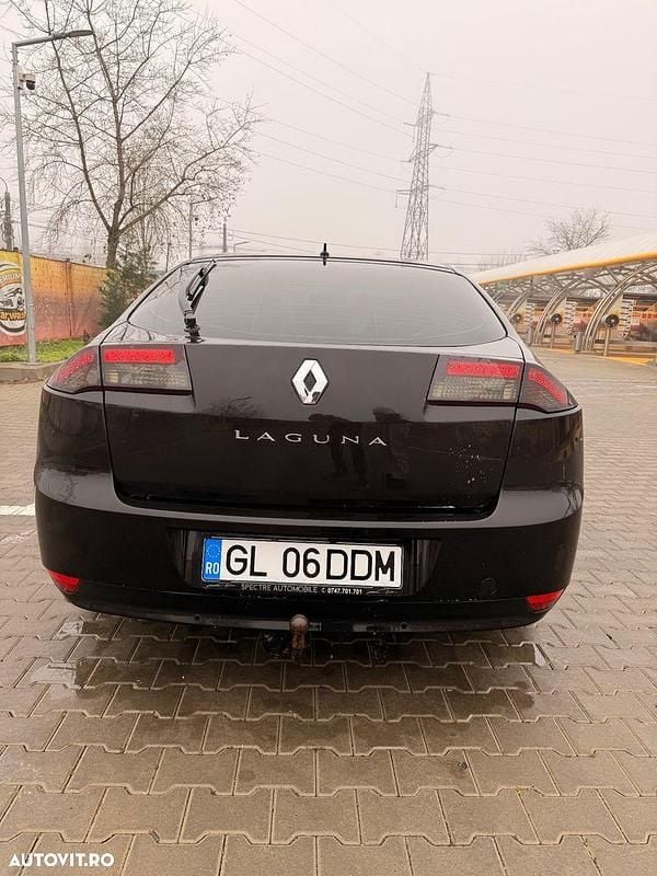 Second-hand Renault Laguna III Dynamique 110 CP (80 kW) 2011 Culoarenegru Berlinǎ