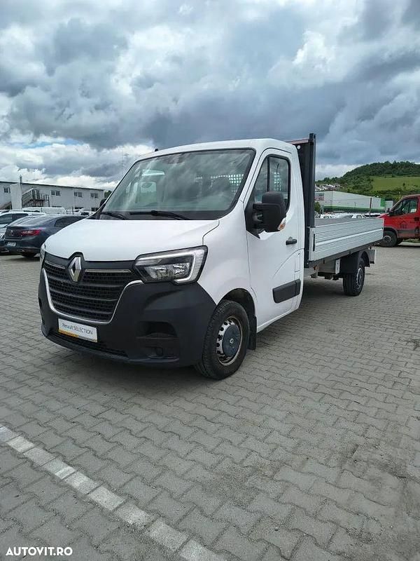 Second-hand Renault Master 135 CP (99 kW) 2019 Culoarealb Cabrio