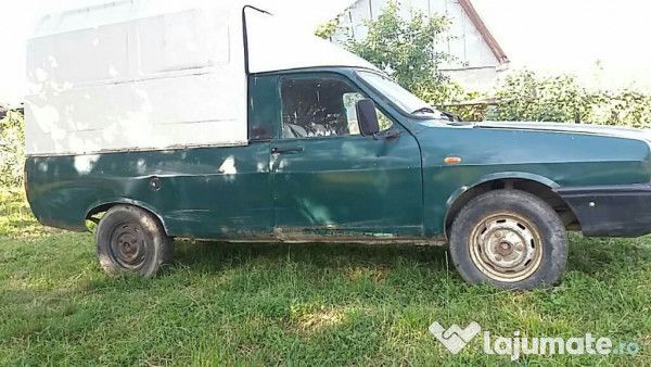 văndută dacia pick up