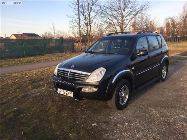 Negru Utilizat 2008 Ssangyong (KGM) Rexton SUV | 4.500 EUR - Imagine 1/4