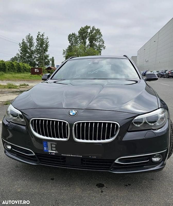 Gri Utilizat 2014 BMW 530 Luxury Line Break | 14.900 EUR (Puțin scump) - Imagine 1/4