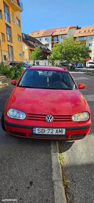Culoarerosu Utilizat 2003 VW Golf IV Break | 1.300 EUR (Preț bun) - Imagine 1/4