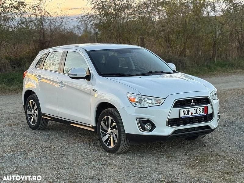 Culoarealb Utilizat 2015 Mitsubishi ASX Edition SUV | 7.690 EUR (Preț OK) - Imagine 1/4