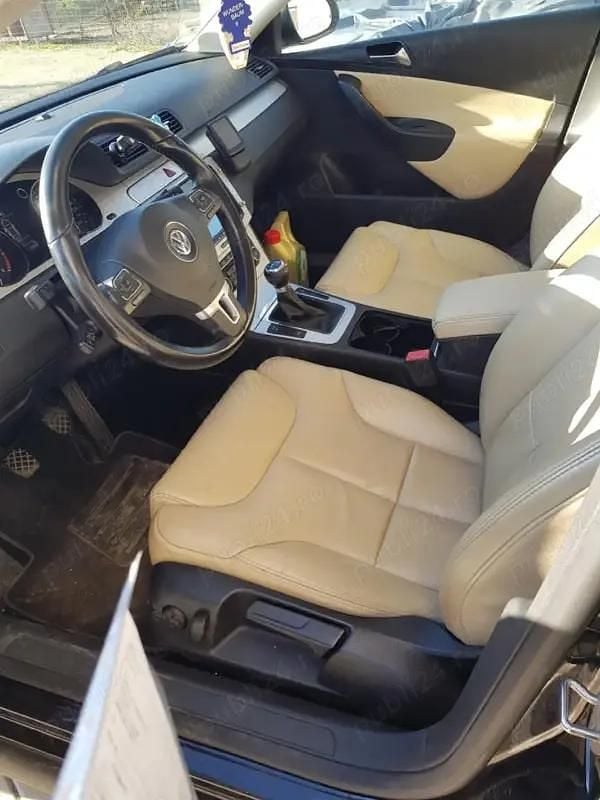 Second-hand VW Passat 105 CP (77 kW) 2010 Berlinǎ