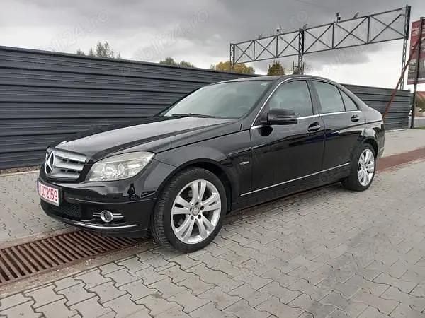 Negru Utilizat 2009 Mercedes C180 Avantgarde Berlinǎ | 5.850 EUR - Imagine 1/4