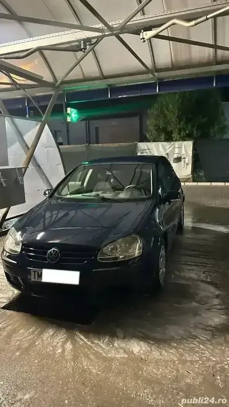 Utilizat 2005 VW Golf V Hatchback | 2.499 EUR (Preț OK) - Imagine 1/4
