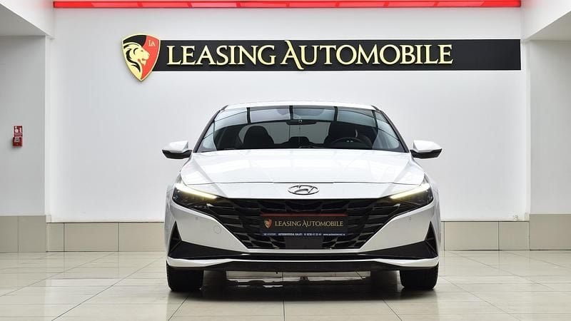 Second-hand Hyundai Elantra 123 CP (90 kW) 2022 Alb Berlinǎ