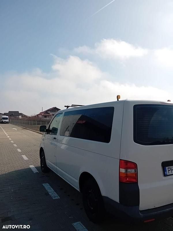 Second-hand VW Transporter 102 CP (75 kW) 2008 Culoarealb Van