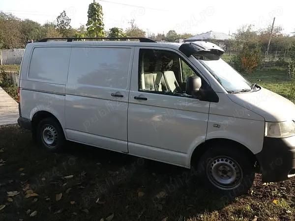 Second-hand VW T5 102 CP (75 kW) 2009 Alb Van