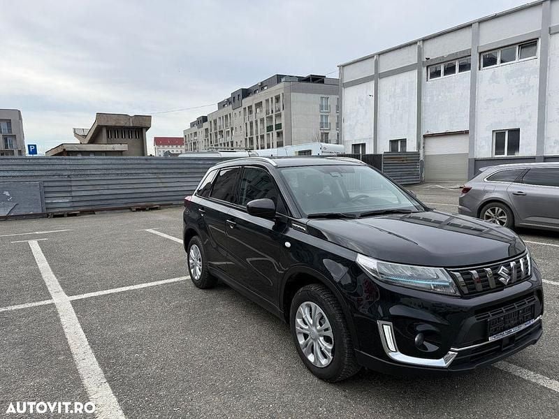 Second-hand Suzuki Vitara 129 CP (94 kW) 2021 Culoarenegru SUV