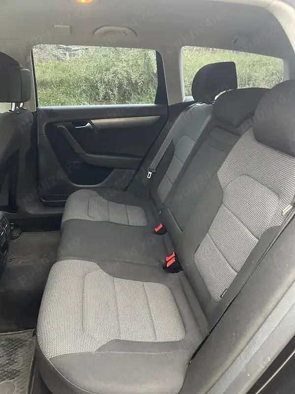 Second-hand VW Passat Highline 140 CP (102 kW) 2012 Culoarenegru Break