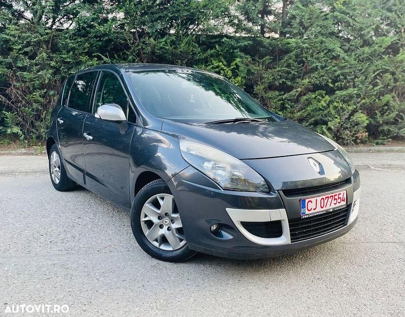 Culoaregri Utilizat 2012 Renault Scénic III Dynamique Monovolum | 4.790 EUR (Preț OK) - Imagine 1/4