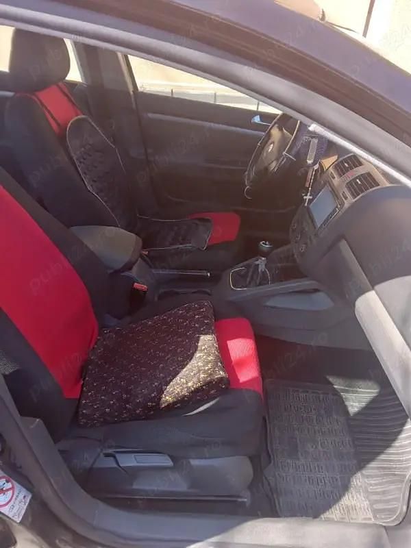 Second-hand VW Golf V 140 CP (102 kW) 2007 Hatchback