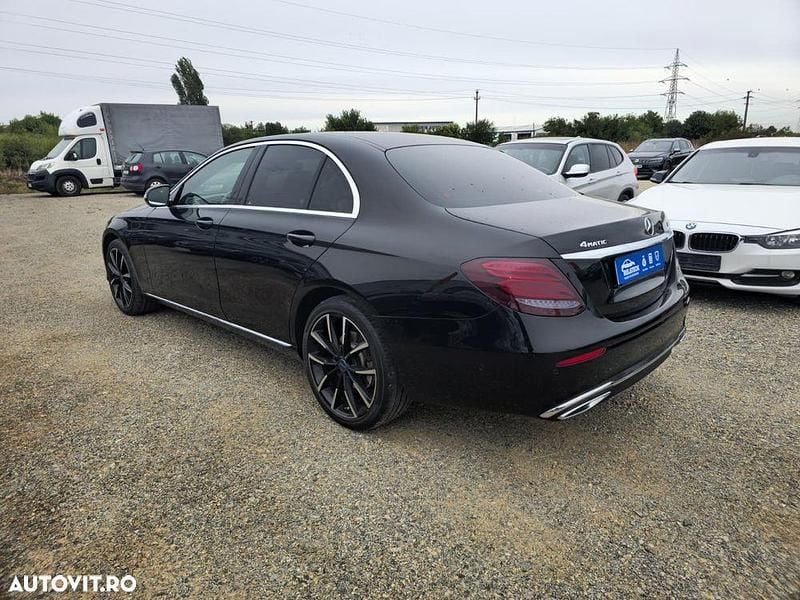 Second-hand Mercedes E220 194 CP (142 kW) 2018 Culoarenegru Berlinǎ