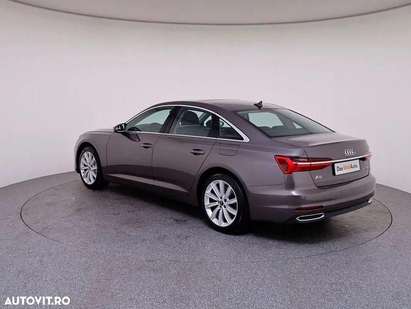 Second-hand Audi A6 Design 299 CP (219 kW) 2021 Maro mediu  metalic Berlinǎ