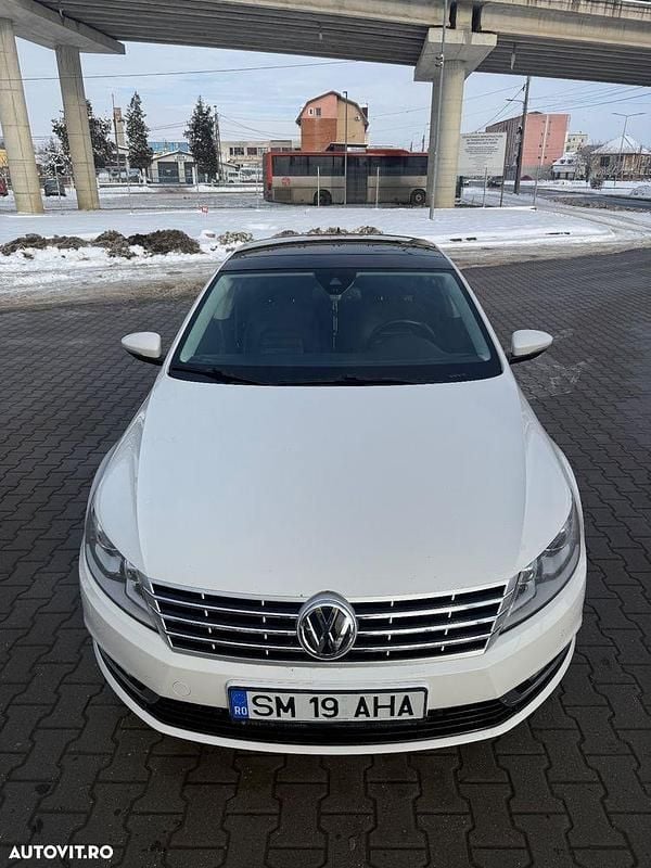 Second-hand VW Passat 140 CP (102 kW) 2012 Culoarealb Hatchback