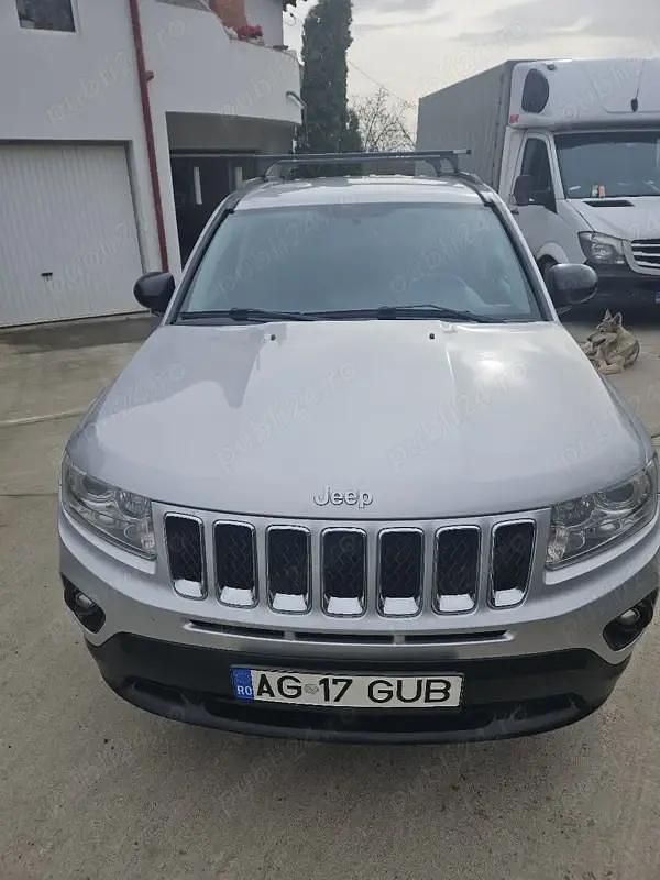Second-hand Jeep Compass Sport 163 CP (119 kW) 2011 Gri SUV