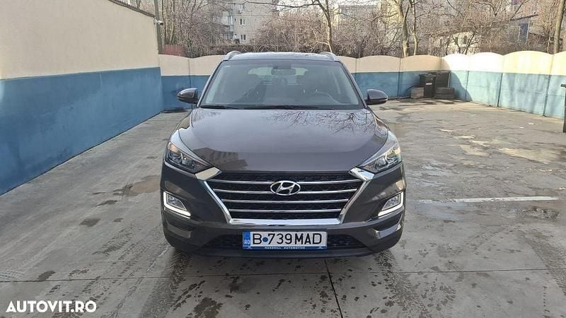 Second-hand Hyundai Tucson Style 132 CP (97 kW) 2019 Culoaremaro SUV