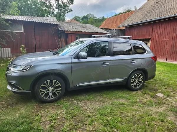 Gri Utilizat 2016 Mitsubishi Outlander SUV | 13.800 EUR (Scump) - Imagine 1/4