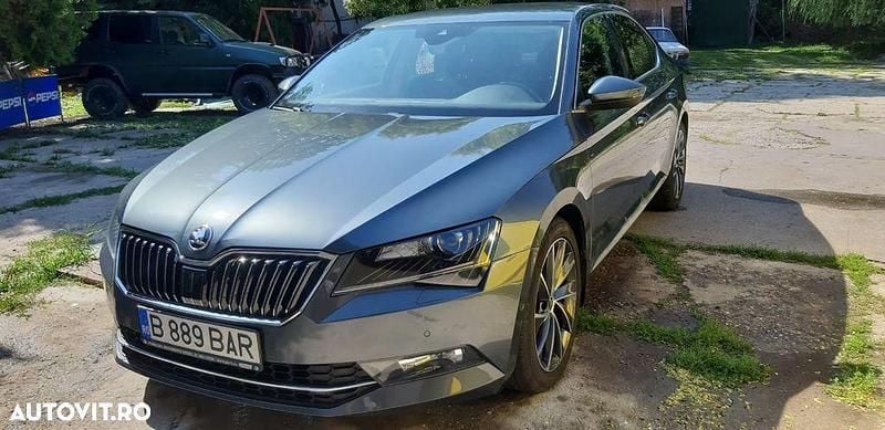 Culoaregri Utilizat 2015 Skoda Superb LAURIN & KLEMENT Berlinǎ | 18.000 EUR (Scump) - Imagine 1/4