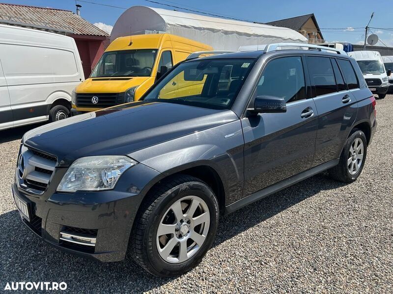 Gri Utilizat 2010 Mercedes GLK250 SUV | 9.750 EUR (Preț OK) - Imagine 1/4