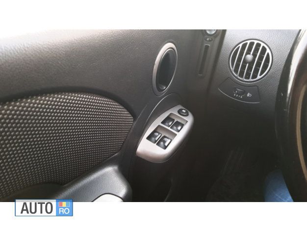 Second-hand Chevrolet Aveo 94 CP (69 kW) 2007 Rosu metalizat Hatchback