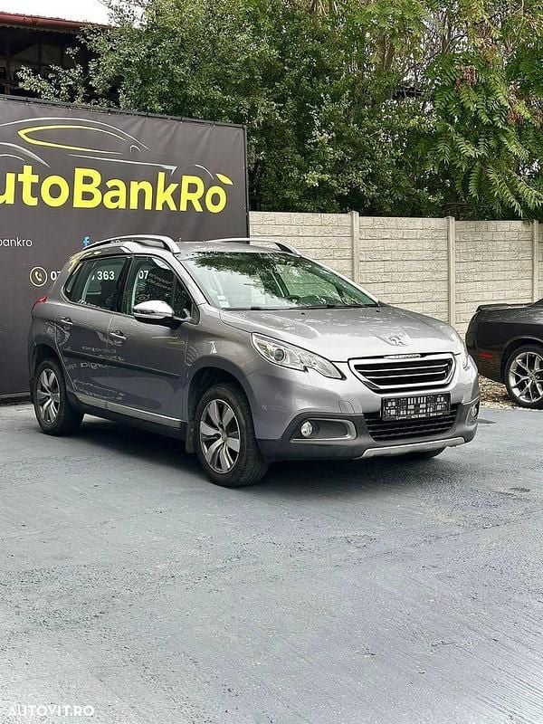 Culoareargint Utilizat 2015 Peugeot 2008 SUV | 4.900 EUR (Super Preț) - Imagine 1/4