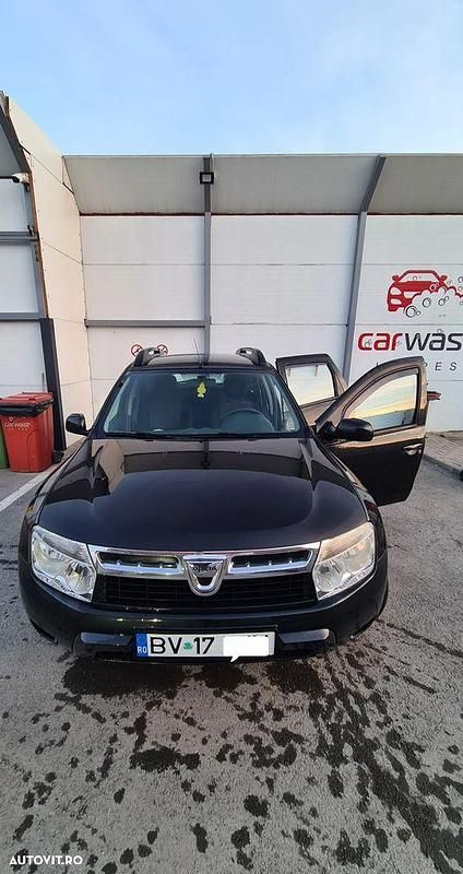 Culoarenegru Utilizat 2012 Dacia Duster SUV | 5.700 EUR (Preț OK) - Imagine 1/4
