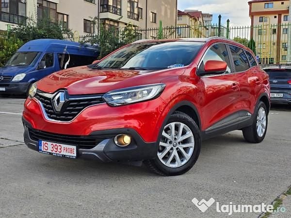 Roșu Utilizat 2015 Renault Kadjar SUV | 9.990 EUR (Preț OK) - Imagine 1/4