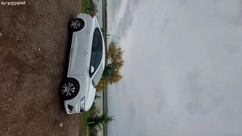 Alb Utilizat 2021 Dacia Logan Berlinǎ | 9.300 EUR (Preț OK) - Imagine 1/4