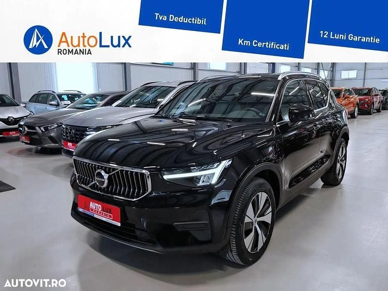 Culoarenegru Utilizat 2022 Volvo XC40 Core SUV | 25.700 EUR (Preț OK) - Imagine 1/4