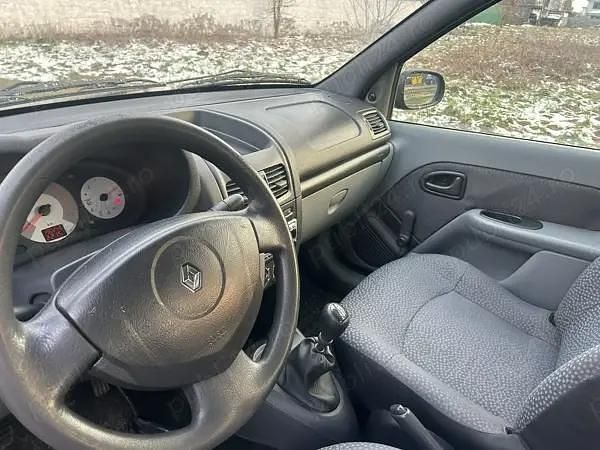 Second-hand Renault Symbol 75 CP (55 kW) 2006 Berlinǎ