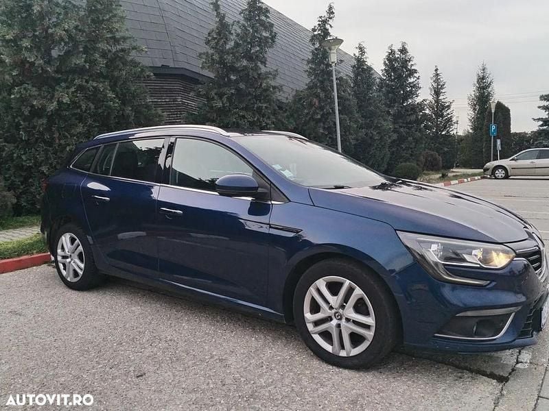 Second-hand Renault Mégane GrandTour Business 110 CP (80 kW) 2017 Culoarealbastru Break
